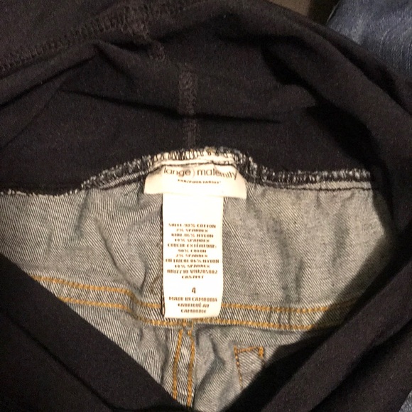 (3/$25) Like-new Liz Lange maternity jean capris - Picture 3 of 3